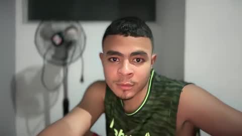 Snapshot of freyva_ chatting on January 2025 12:22:02 AM freyva_ online show from January 2025 12:22:02 AM