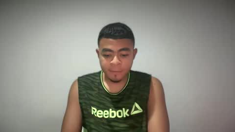 Snapshot of freyva_ chatting on February 2025 05:18:02 AM freyva_ online show from February 2025 05:18:02 AM