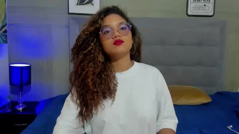 Frezzita online show from December 2025 08:05:02 PM