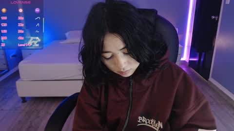 frida_lassi_ online show from January 2025 11:34:01 AM