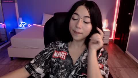 frida_lassi_ online show from February 2025 01:20:01 PM