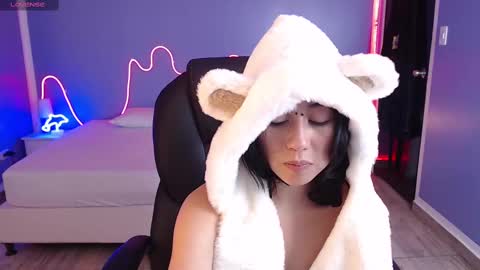 frida_lassi_ online show from February 2025 06:38:01 PM