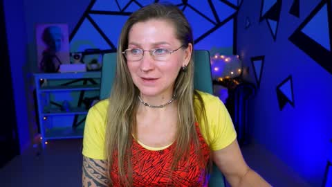 Snapshot of fridatander chatting on December 2024 08:12:01 AM Frida Tander online show from December 2024 08:12:01 AM