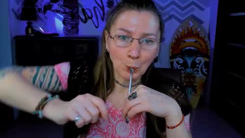 Snapshot of fridatander chatting on February 2025 09:04:02 AM Frida Tander online show from February 2025 09:04:02 AM