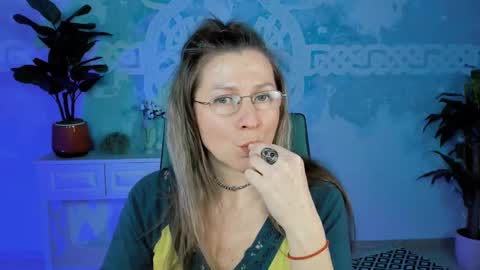 Snapshot of fridatander chatting on March 2025 04:07:02 PM Frida Tander online show from March 2025 04:07:02 PM