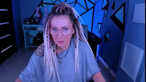 Frida Tander online show from February 2026 09:38:01 AM