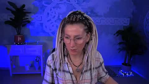 Frida Tander online show from April 2026 05:26:02 AM