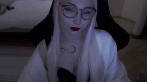 Snapshot of fromsun_forsoul chatting on March 2026 10:03:01 PM Lilith online show from March 2026 10:03:01 PM