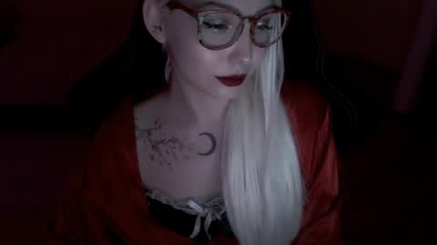 Snapshot of fromsun_forsoul chatting on April 2026 09:34:02 PM Lilith online show from April 2026 09:34:02 PM