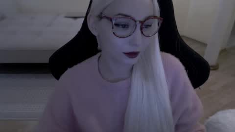 Snapshot of fromsun_forsoul chatting on April 2026 07:31:01 AM Lilith online show from April 2026 07:31:01 AM