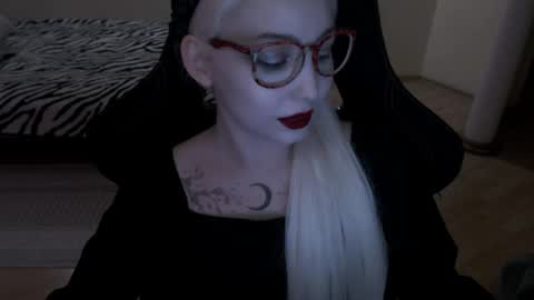 Snapshot of fromsun_forsoul chatting on April 2026 09:30:02 PM Lilith online show from April 2026 09:30:02 PM
