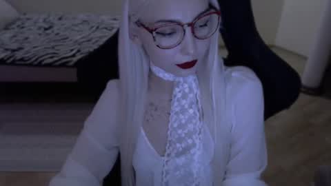 Snapshot of fromsun_forsoul chatting on June 2026 09:01:02 PM Lilith online show from June 2026 09:01:02 PM