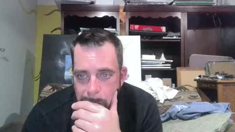 frostydhoman1221 online show from March 2025 05:23:02 AM