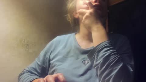 Snapshot of frumcake chatting on January 2025 01:38:01 AM FrumCake online show from January 2025 01:38:01 AM