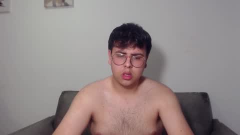 Snapshot of fuck_blow chatting on November 2025 10:11:02 PM uwu online show from November 2025 10:11:02 PM