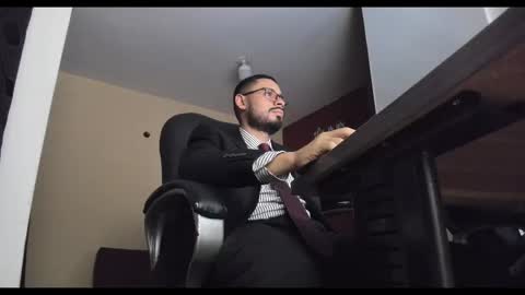 SERGIO THE SEX LAWYER online show from January 2026 05:01:02 AM