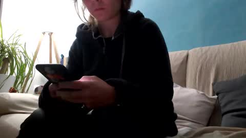 La online show from September 2025 06:33:02 PM