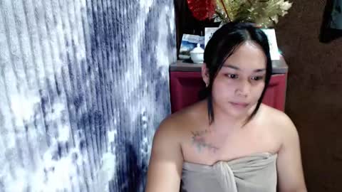 ITS ME CRYSTAL online show from May 2026 03:58:02 AM