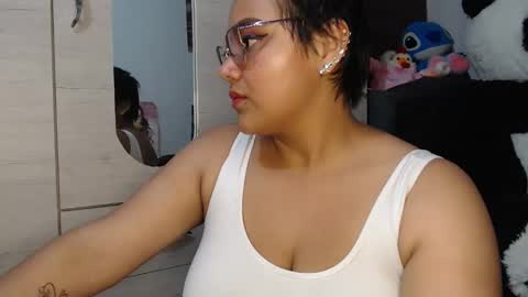 Mia and Gary  online show from December 2025 03:47:02 AM