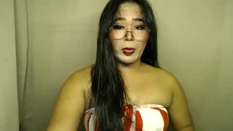 kim online show from December 2025 10:02:01 AM