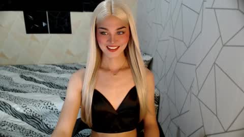 MISS IVANA online show from January 2026 02:26:01 AM