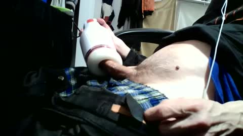 fuckmeallday1975 online show from April 2026 04:17:02 AM