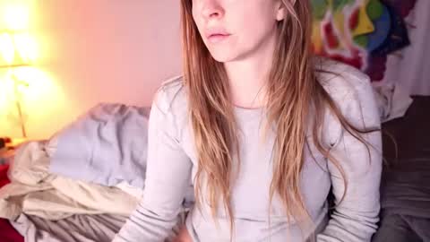 Snapshot of fuckmypussyplz1 chatting on February 2025 01:38:01 PM fuckmypussyplz1 online show from February 2025 01:38:01 PM