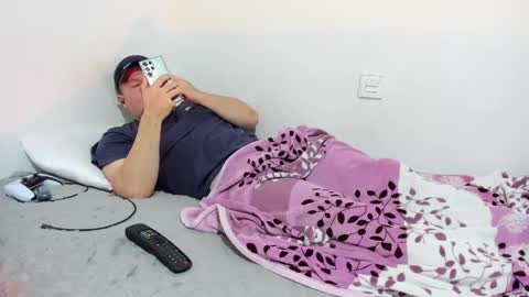 Snapshot of fuckynations chatting on February 2026 01:24:01 AM Fuckdirtymen online show from February 2026 01:24:01 AM