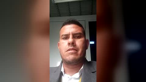 fugaz75 online show from August 2026 12:40:01 PM