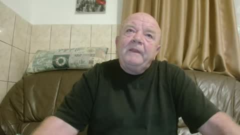 fullballs6 online show from October 2025 02:37:02 AM