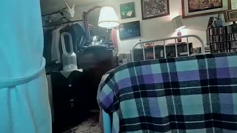 Snapshot of fullsvc chatting on February 2025 03:27:02 PM fullsvc online show from February 2025 03:27:02 PM