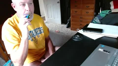 Snapshot of fundaddy_71 chatting on December 2024 03:21:01 PM fundaddy_71 online show from December 2024 03:21:01 PM