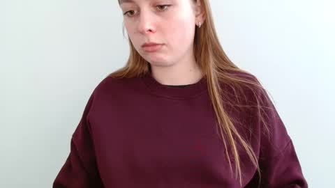 Snapshot of funemma000 chatting on April 2026 09:59:01 AM Emma online show from April 2026 09:59:01 AM