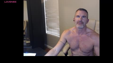 Snapshot of funfitmalelv2 chatting on February 2026 11:43:02 PM funfitmalelv2 online show from February 2026 11:43:02 PM