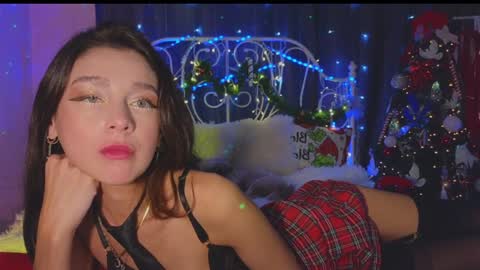 Snapshot of funny_whotsss chatting on December 2024 01:03:02 AM Tiffany online show from December 2024 01:03:02 AM
