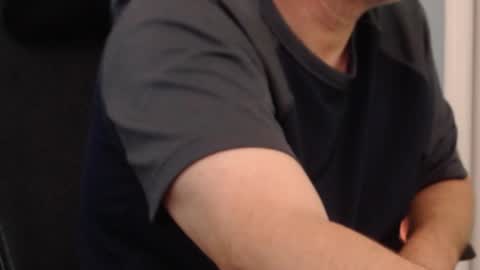 Snapshot of funnyme1234 chatting on September 2025 04:33:02 PM jerry online show from September 2025 04:33:02 PM