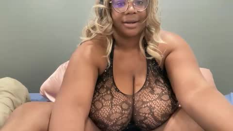 furykat1 online show from December 2025 06:14:01 PM