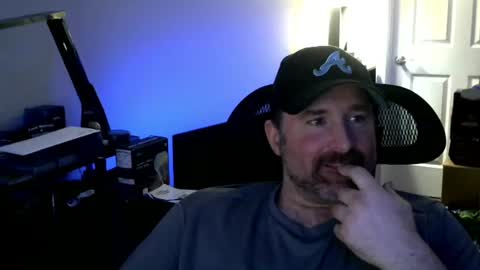 Snapshot of fuzz08 chatting on June 2026 06:40:01 PM fuzz08 online show from June 2026 06:40:01 PM