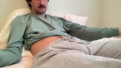 Snapshot of fuzzedpeach chatting on November 2025 04:33:01 PM fuzzedpeach online show from November 2025 04:33:01 PM