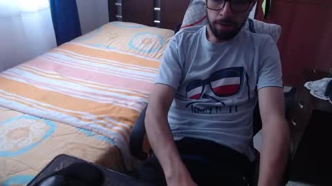 andrew online show from March 2025 06:22:01 PM