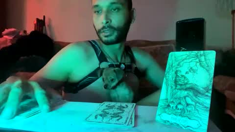 fvvkboyy online show from December 2024 05:05:01 PM
