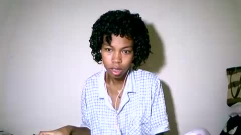 Snapshot of fyah1027 chatting on December 2025 02:16:02 AM fyah1027 online show from December 2025 02:16:02 AM