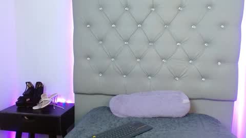 Victoria online show from February 2026 04:19:01 AM