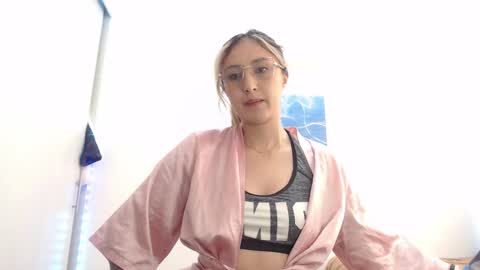 Snapshot of gabb_rioss chatting on October 2025 04:08:01 PM Gabriela online show from October 2025 04:08:01 PM