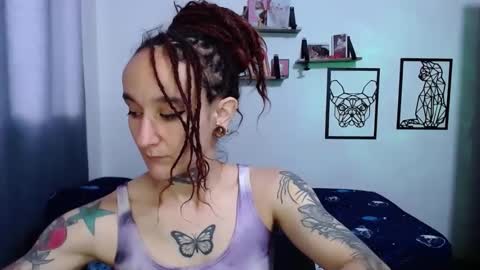gabby_moon09 online show from October 2025 12:27:01 PM