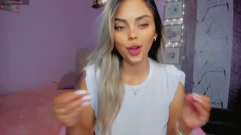Snapshot of gabby_prieto chatting on June 2026 04:13:01 AM Gaby online show from June 2026 04:13:01 AM