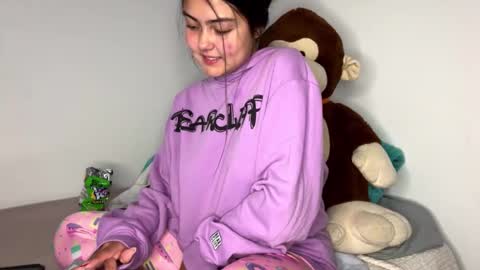 gabbyfoox online show from November 2025 01:27:01 AM