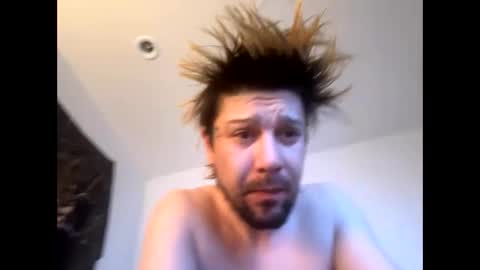 Snapshot of gabethier25 chatting on January 2025 09:32:01 AM yeeah online show from January 2025 09:32:01 AM