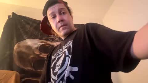 Snapshot of gabethier25 chatting on January 2025 12:07:02 PM yeeah online show from January 2025 12:07:02 PM