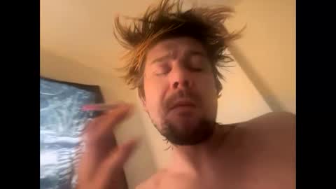 Snapshot of gabethier25 chatting on February 2025 02:48:01 PM yeeah online show from February 2025 02:48:01 PM